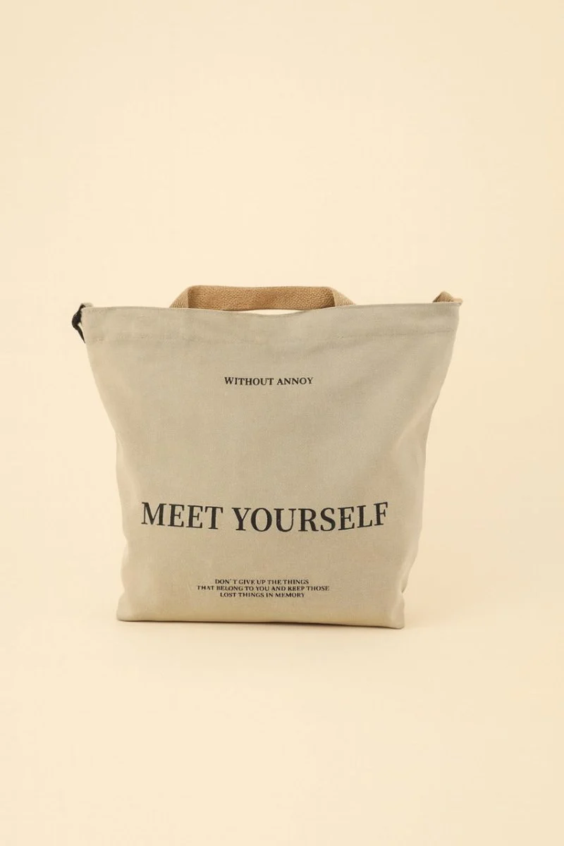 حقيبة كتف نسائية قماش "Meet Yourself" بلون رملي